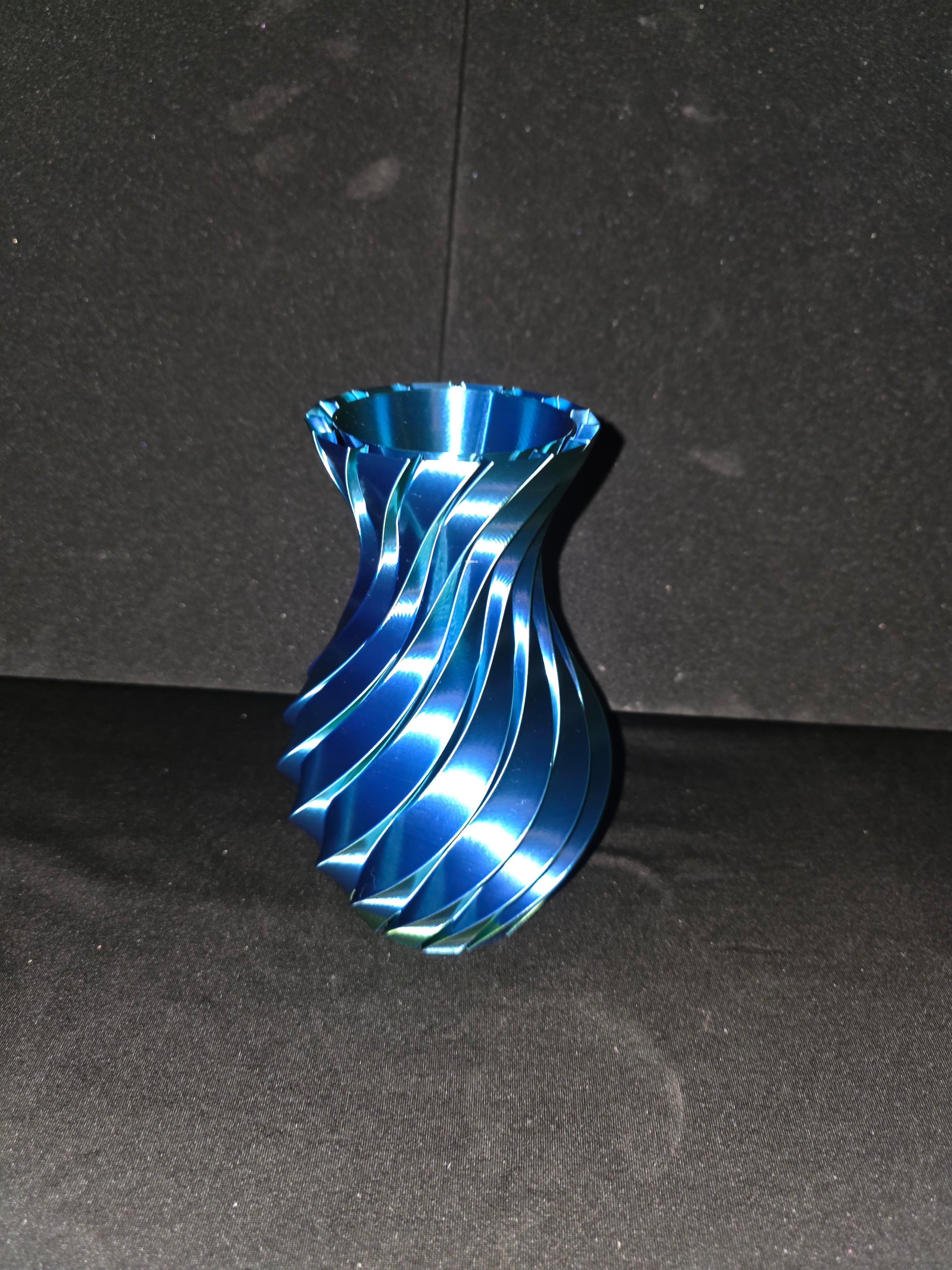 3D Printed Multicolor Decorative Flower Vase
