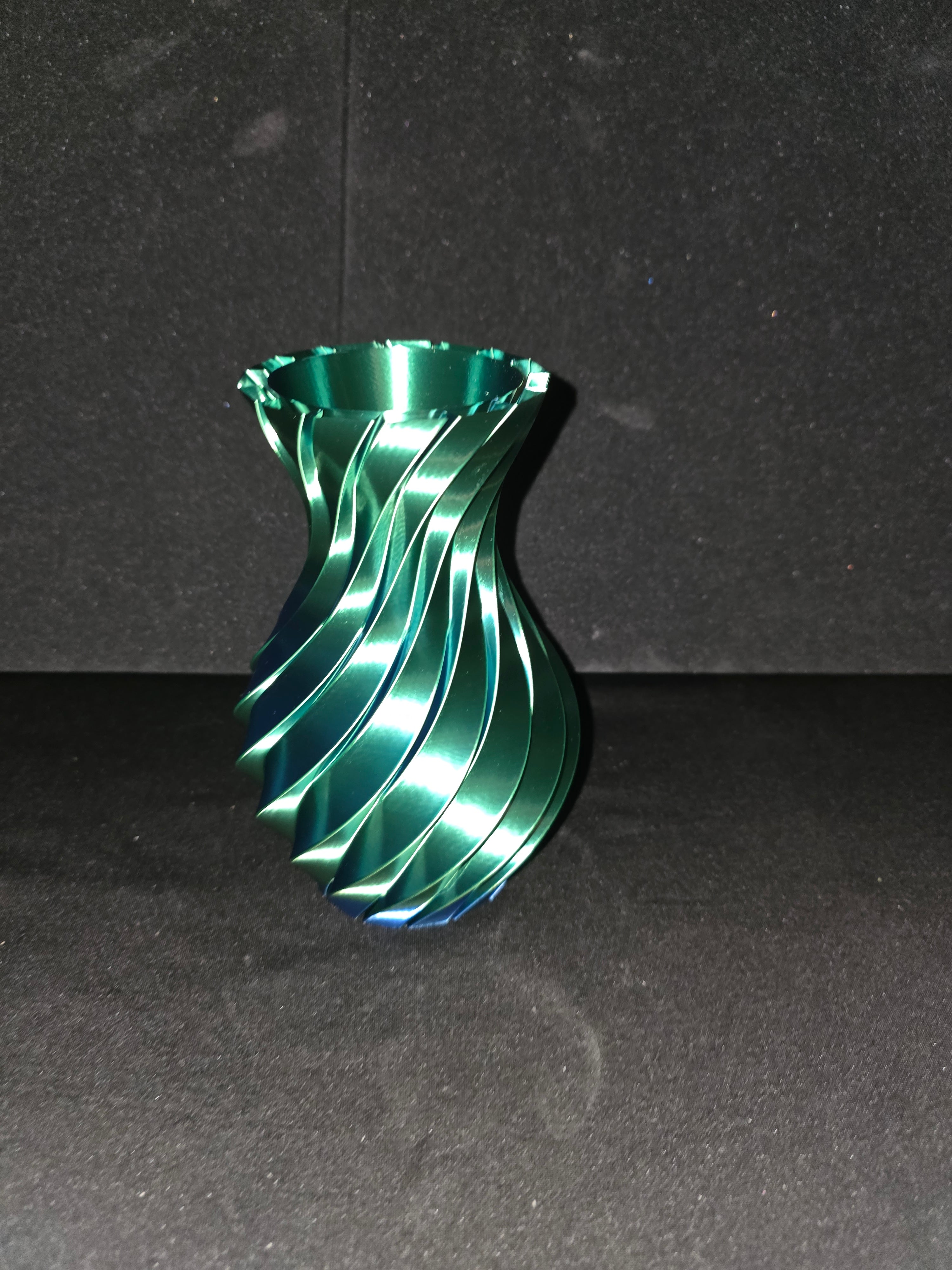 3D Printed Multicolor Decorative Flower Vase
